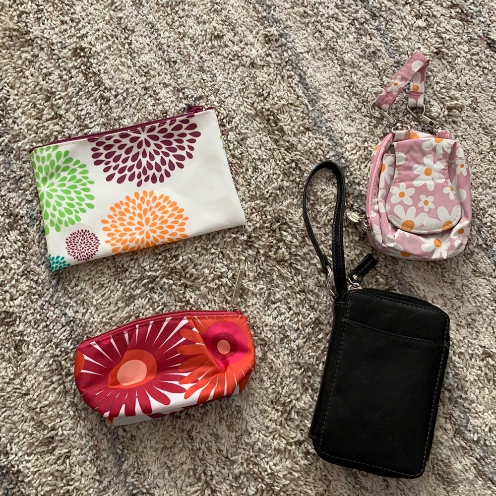 4 pouches or wallets